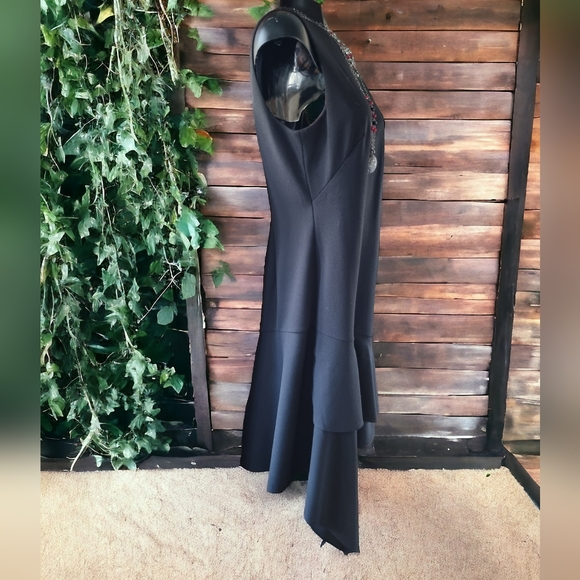 Vince Camuto Asymmetrical Ruffle Hem Sleeveless Crepe Dress - Picture 7 of 13